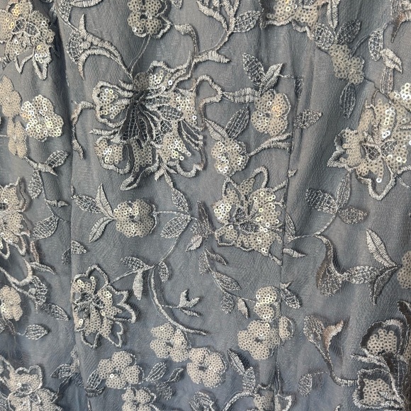 Alex Evenings Dusty Blue Embroidered Floral Sequin Sheath Dress NWT- Size 6P - Picture 5 of 8